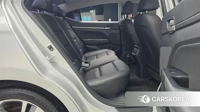 Hyundai Avante AD 2018 Серебряный из Кореи, фото 3
