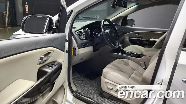 Kia The New Carnival id 2412089 из Кореи 3