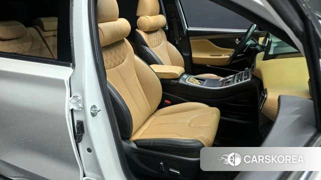 Hyundai The New Santa Fe 2022 Белый из Кореи, фото 3