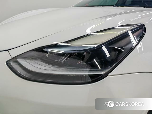 Tesla Model 3 2022 Белый из Китая, фото 3