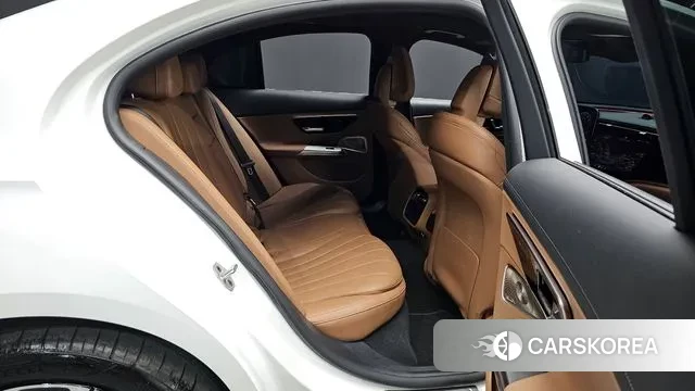 Mercedes-Benz E-Class W214 2024 Белый из Кореи, фото 3