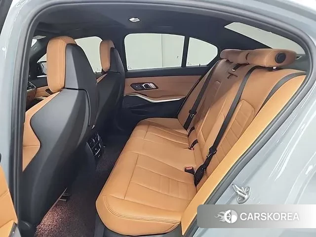 BMW 3 Series (G20) 2023 Серебряный из Кореи, фото 3