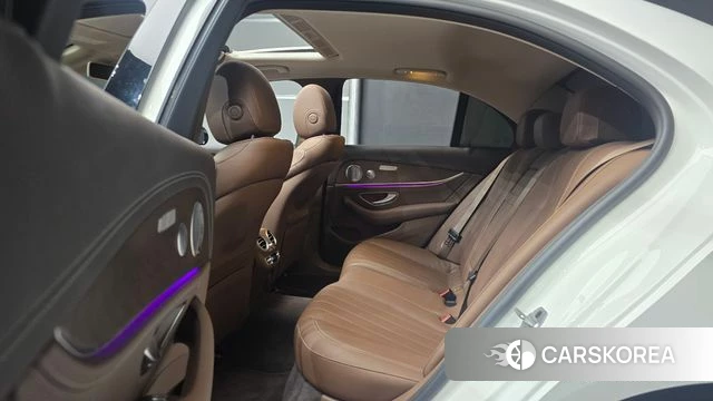 Mercedes-Benz E-Class W213 2020 Белый из Кореи, фото 3