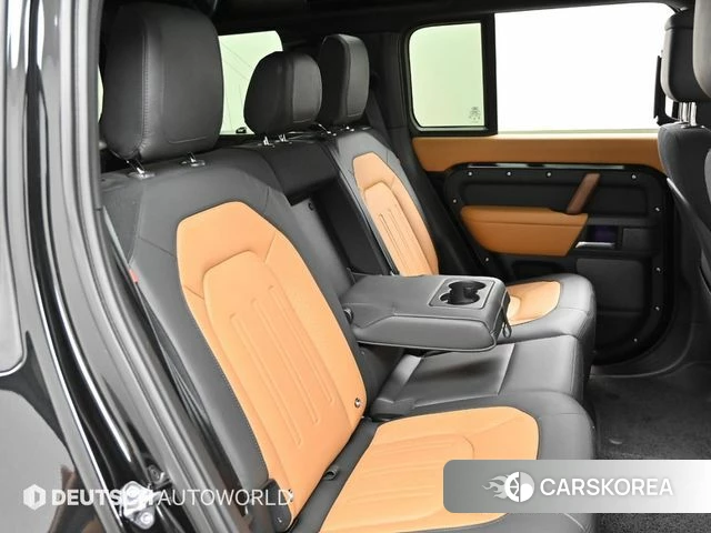 Land Rover Defender (L663) 2024 Черный из Кореи, фото 3