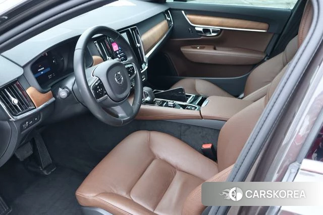 Volvo S90 PHEV 2022 Темно-серый из Китая, фото 3