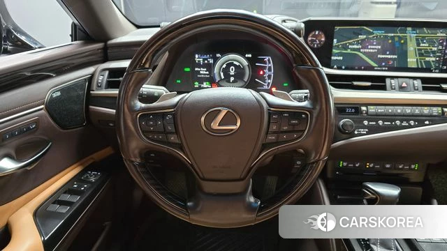 Lexus ES300h 7th generation id 4304322 из Кореи 3