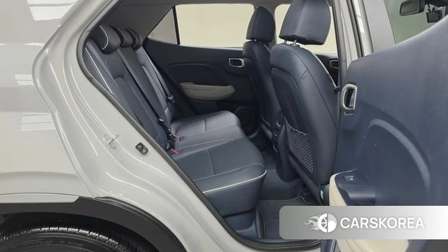 Hyundai Venue 2023 Серебряный двухцветный из Кореи, фото 3
