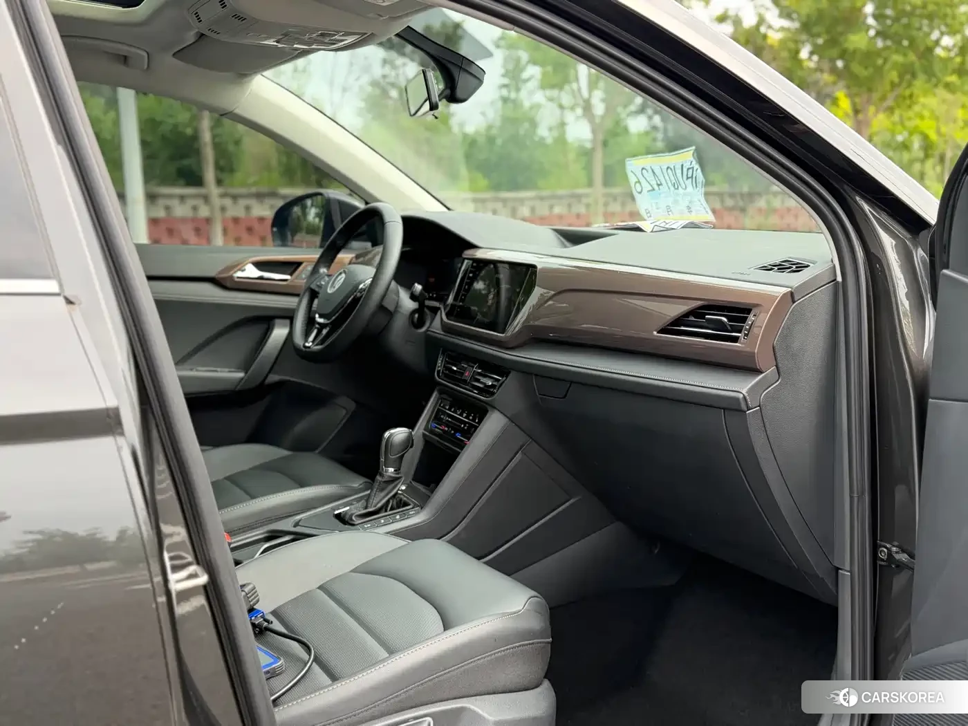 Volkswagen Tharu 2022 Silver/gray из Китая, фото 3