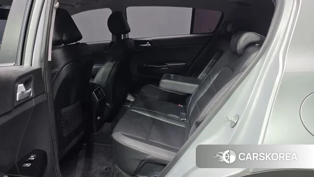 Kia Sportage 4th Generation 2018 Серебристо-серый из Кореи, фото 3