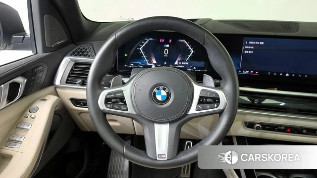 BMW X7 (G07) 2024 Белый из Кореи, фото 3
