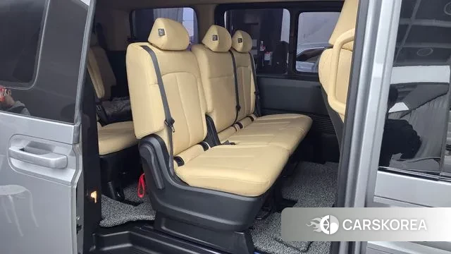 Hyundai Staria 2021 Серебряный из Кореи, фото 3