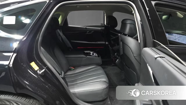 Genesis G80 (RG3) 2025 Черный из Кореи, фото 3