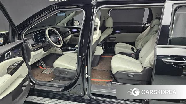 Kia Carnival 4th generation 2023 Черный из Кореи, фото 3