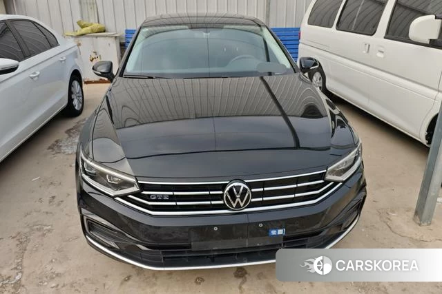 Volkswagen Magotan PHEV 2022 Черный из Китая, фото 3