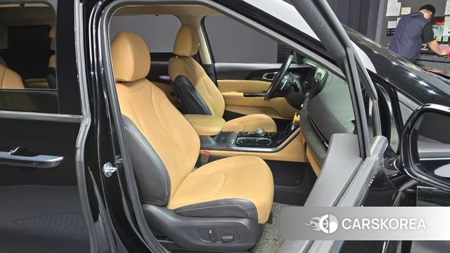 Kia Carnival 4th generation 2022 Черный из Кореи, фото 3