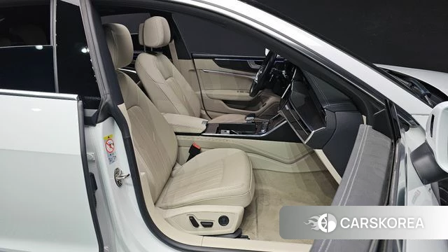 Audi A7 (4K) 2022 Белый из Кореи, фото 3