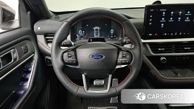 Ford Explorer 6th Generation 2025 Белый из Кореи, фото 3