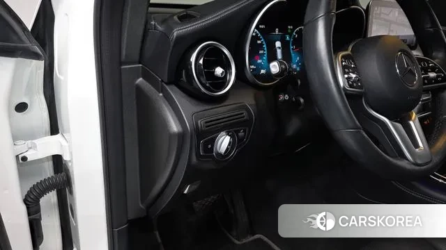 Mercedes-Benz GLC-Class X253 2021 Белый из Кореи, фото 3