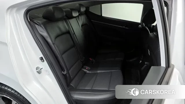 Hyundai Avante AD 2018 Белый из Кореи, фото 3