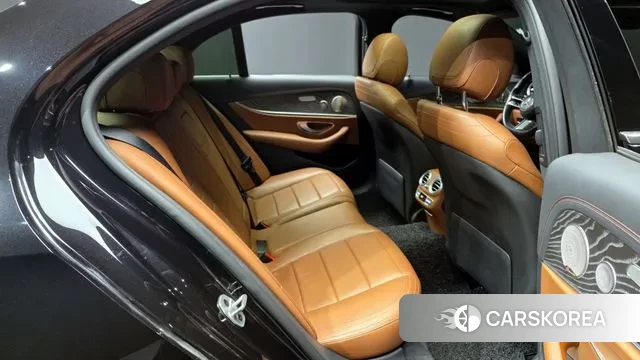 Mercedes-Benz E-Class W213 2021 Черный из Кореи, фото 3