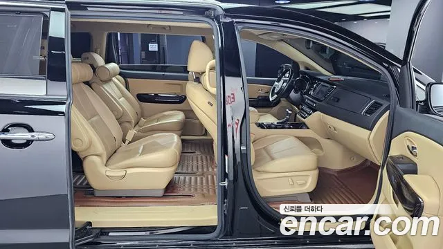 Kia The New Carnival 2019 Черный из Кореи, фото 3