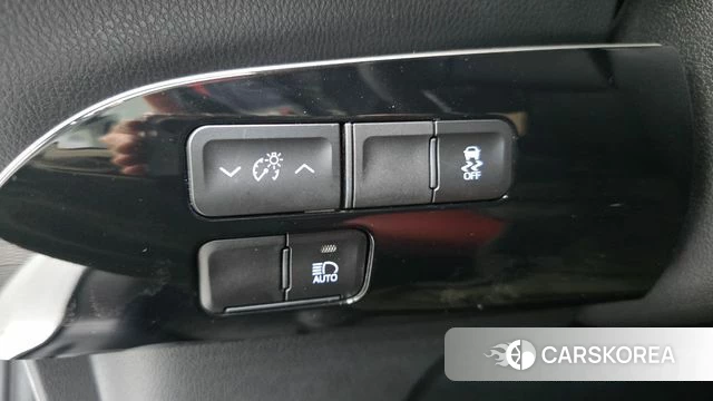 Toyota Prius 4th Generation 2021 Белый из Кореи, фото 3