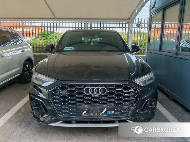 Audi Q5L Sportback 2022 Черный из Китая, фото 3