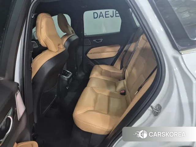 Volvo XC60 second Generation 2020 Белый из Кореи, фото 3