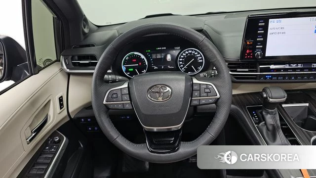 Toyota Sienna 4th Generation 2022 Серый из Кореи, фото 3