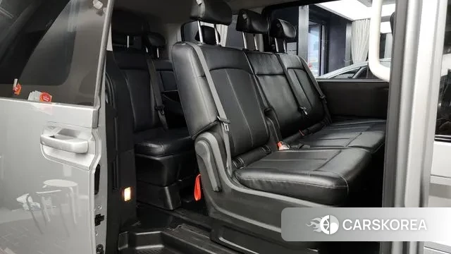 Hyundai Staria 2021 Серебристо-серый из Кореи, фото 3