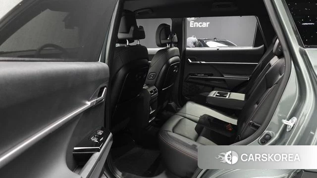 Ssangyong Torres EVX 2023 Темно-зеленый из Кореи, фото 3