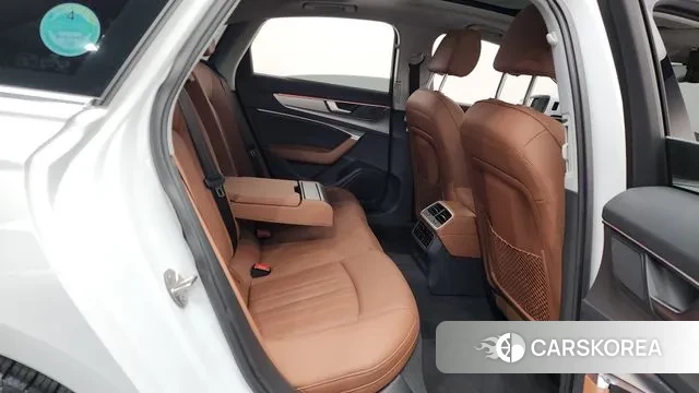 Audi A6 (C8) 2019 Белый из Кореи, фото 3