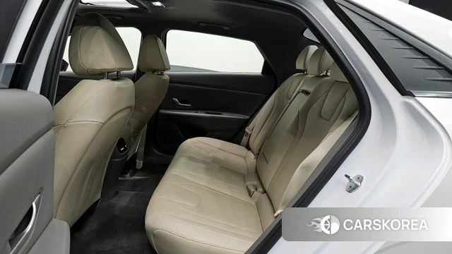 Hyundai Avante (CN7) 2023 Белый из Кореи, фото 3