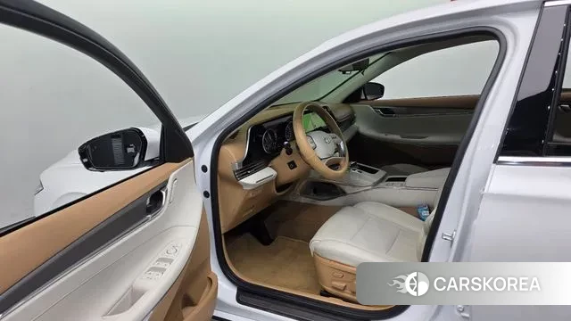 Hyundai The New Grandeur IG Hybrid 2021 Белый из Кореи, фото 3