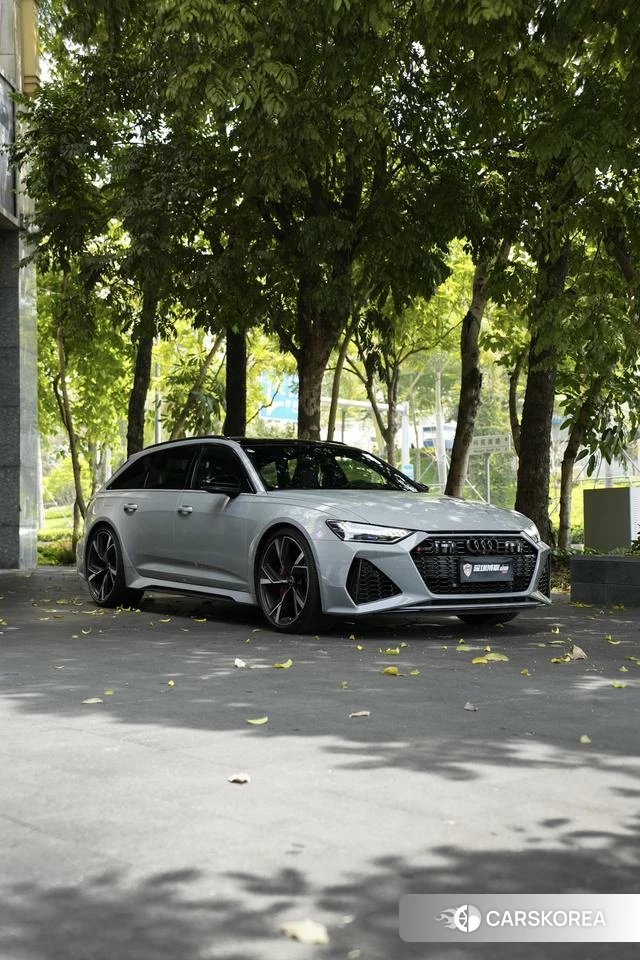 Audi RS 6 2021 Серебристо-серый из Китая, фото 3
