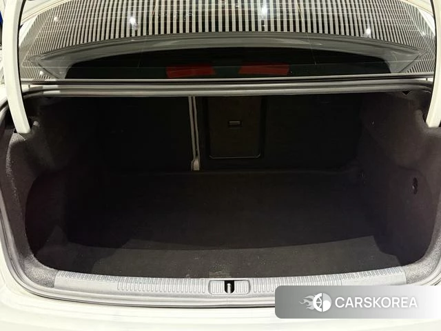Audi A3 2021 Белый из Китая, фото 3