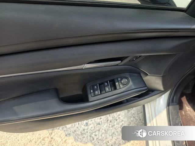 Mazda 3 Angkesaila 2021 Белый из Китая, фото 3