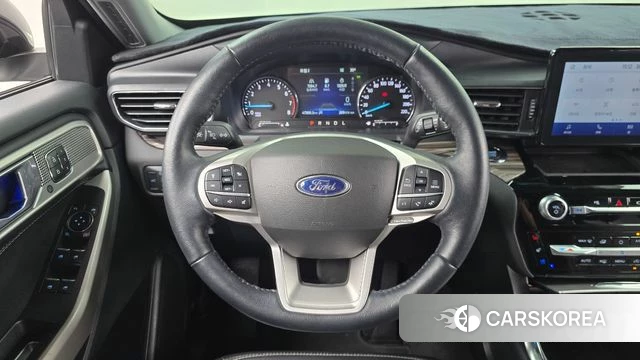 Ford Explorer 6th Generation 2022 Белый из Кореи, фото 3