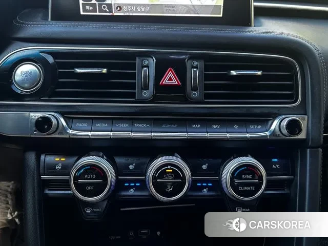 Genesis G70 2018 Серебряный из Кореи, фото 3