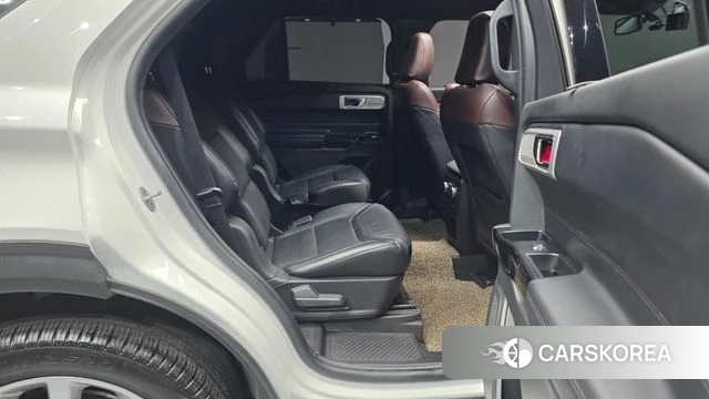 Ford Explorer 6th Generation 2021 Белый из Кореи, фото 3