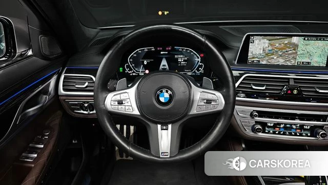 BMW 7 Series (G11) 2021 Цвет галактики из Кореи, фото 3