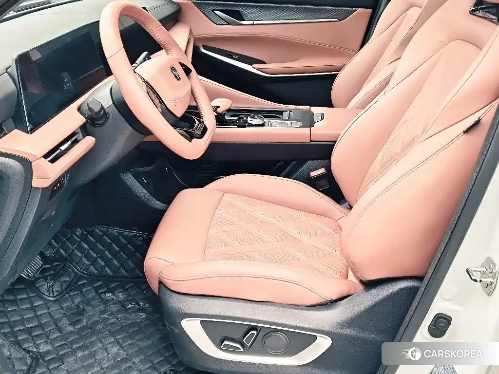 Chang'an CS75PLUS 2023 Белый из Китая, фото 3