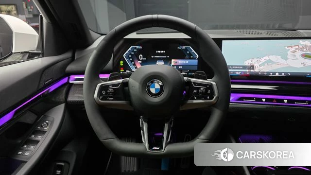 BMW 5 Series (G60) 2025 Белый из Кореи, фото 3
