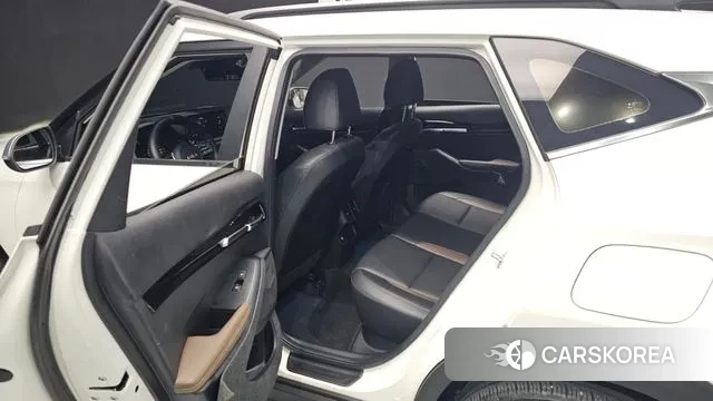 Kia Seltos 2022 Белый из Кореи, фото 3