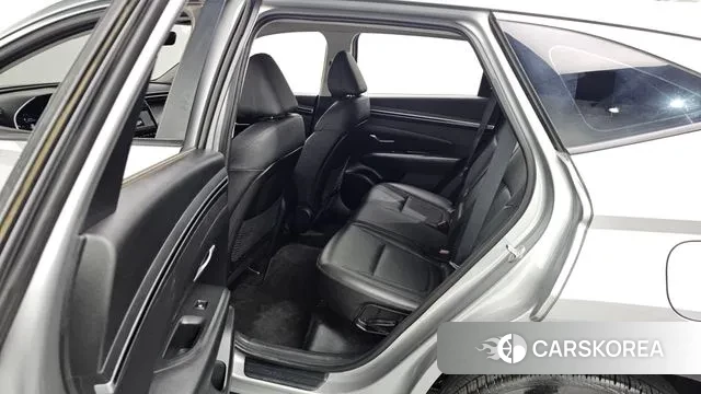 Hyundai Tucson (NX4) 2022 Серебряный из Кореи, фото 3