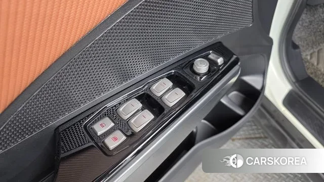 Ssangyong Tivoli Armor 2019 Белый из Кореи, фото 3