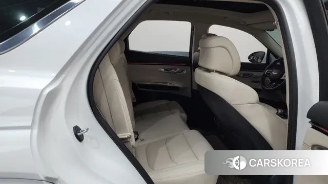 Genesis GV70 2024 Белый из Кореи, фото 3