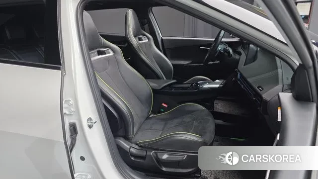 Kia EV6 2023 Белый из Кореи, фото 3