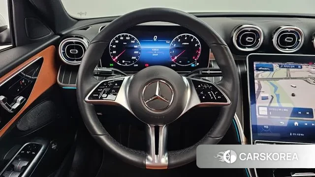 Mercedes-Benz C-Class W206 2023 Белый из Кореи, фото 3