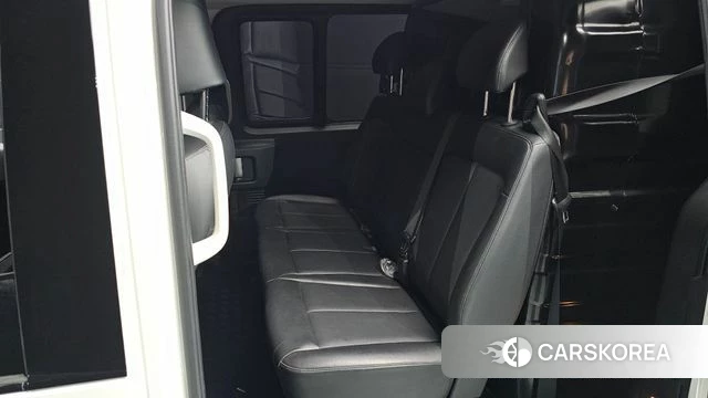 Hyundai Staria 2022 Белый из Кореи, фото 3